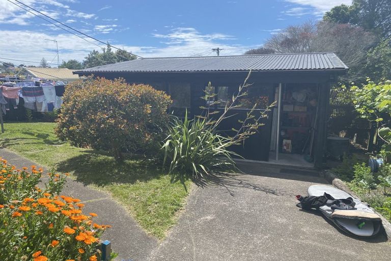Photo of property in 44 Philomel Crescent, Bayswater, Auckland, 0622