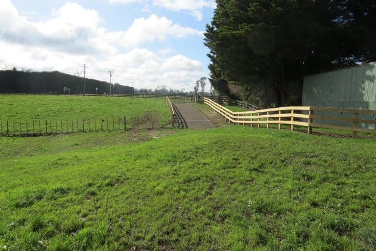 Photo of property in 168 West Road, Kaukapakapa, 0873