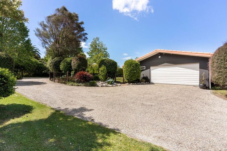 Photo of property in 11 Herbert Drive, Whangamata, 3620