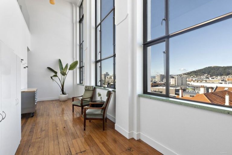 Photo of property in Augusta Apartments, 27/254 Willis Street, Te Aro, Wellington, 6011