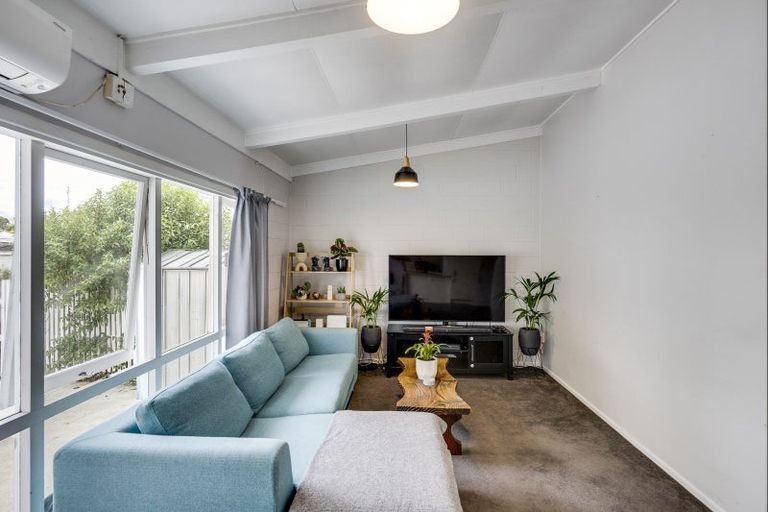 Photo of property in 2/204a Park Road South, Akina, Hastings, 4122