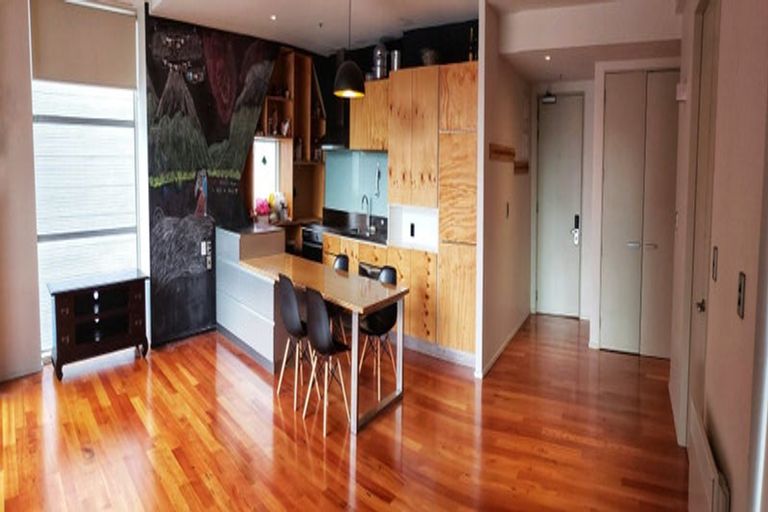 Photo of property in The Wellington Suites, 384/233 Cuba Street, Te Aro, Wellington, 6011