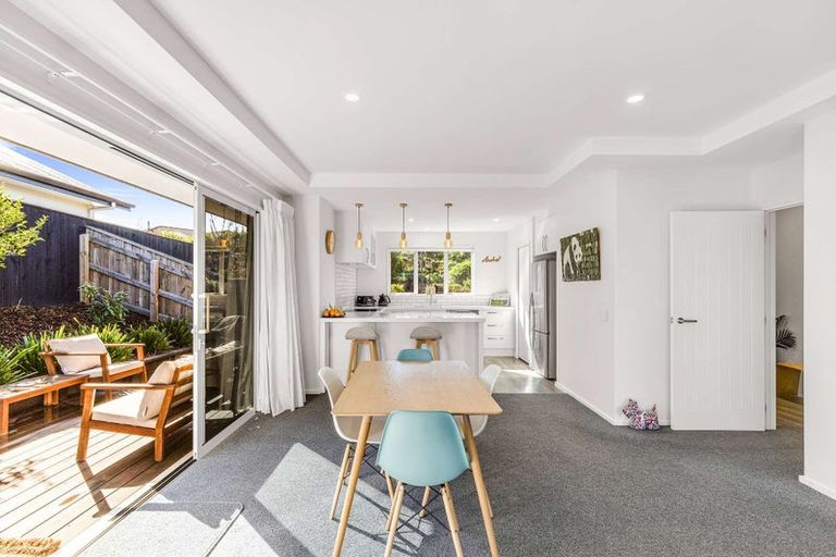 Photo of property in 32 Katania Heights, Brightwater, 7022