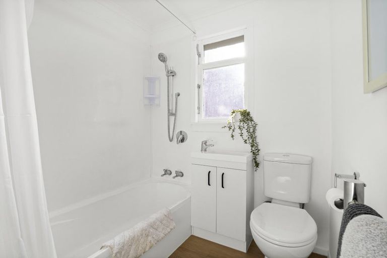 Photo of property in 13 John Street, Ocean View, Dunedin, 9035