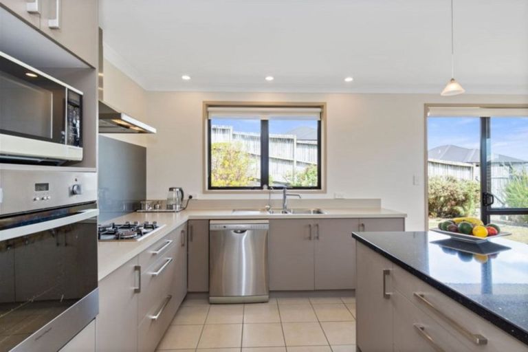 Photo of property in 168 Waterside Drive, Pyes Pa, Tauranga, 3112