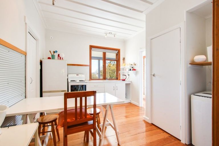 Photo of property in 124a Shakespeare Road, Bluff Hill, Napier, 4110