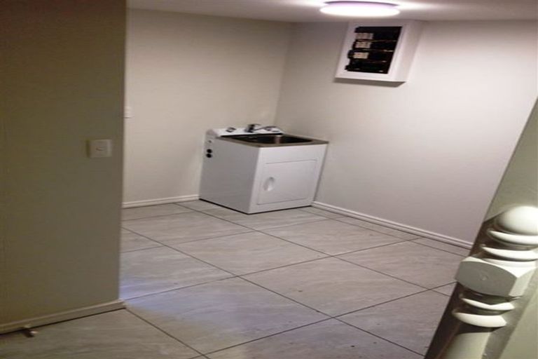 Photo of property in 9 Janice Place, Mount Pleasant, Christchurch, 8081