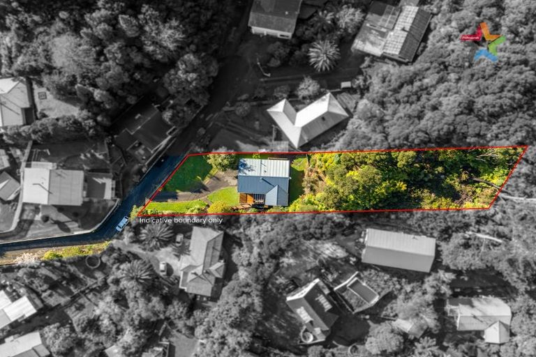 Photo of property in 38 James Grove, Stokes Valley, Lower Hutt, 5019