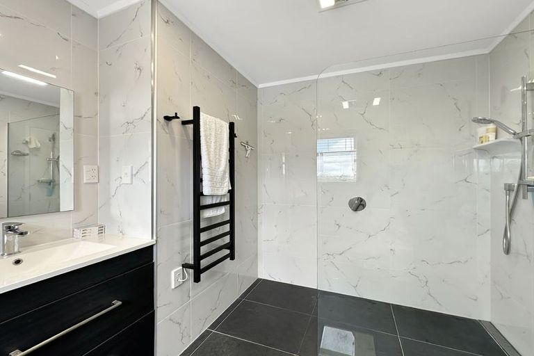 Photo of property in 13 English Bay Road, Opua, 0200