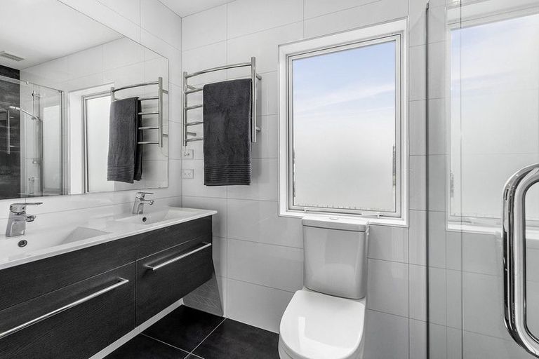 Photo of property in 152 Endeavour Drive, Whitby, Porirua, 5024