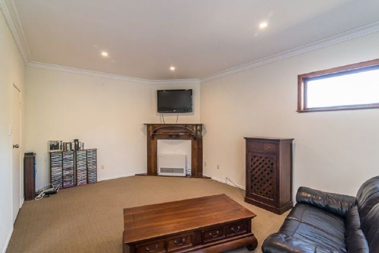 Photo of property in 111 Arawhata Road, Paraparaumu, 5032