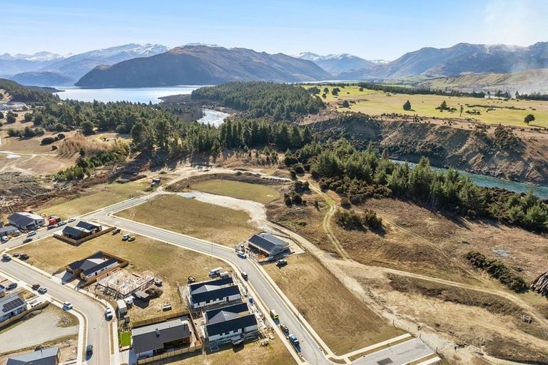 Photo of property in 12 Moonstone Street, Albert Town, Wanaka, 9305