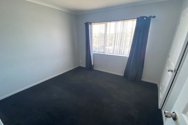 Photo of property in 29 Chadlington Avenue, Henderson, Auckland, 0612