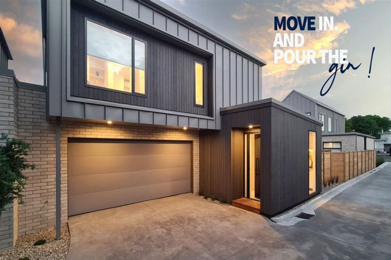 Photo of property in 2/23 Strowan Avenue, Fairfield, Hamilton, 3214