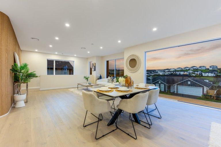 Photo of property in 29 Kaupeka Road, Orewa, 0931