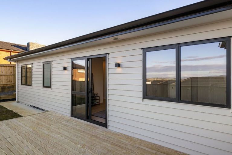 Photo of property in 7 Dolcetto Place, Pokeno, 2402