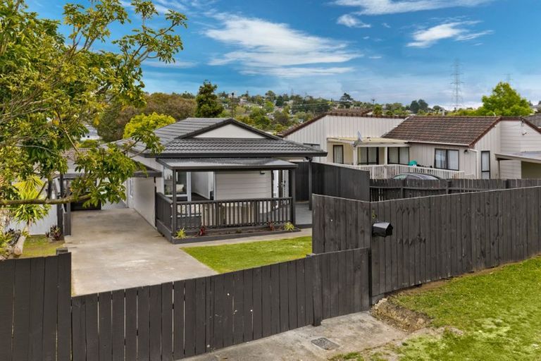 Photo of property in 55 Triangle Road, Massey, Auckland, 0614