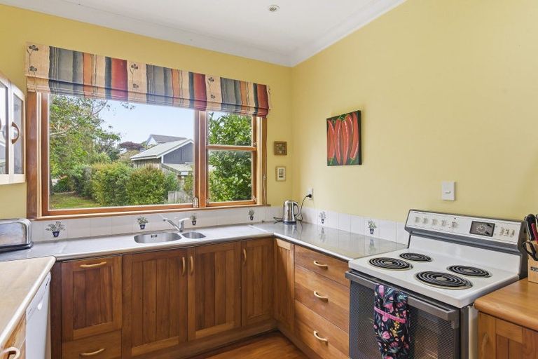 Photo of property in 3-5 Rewa Road, Raumati Beach, Paraparaumu, 5032