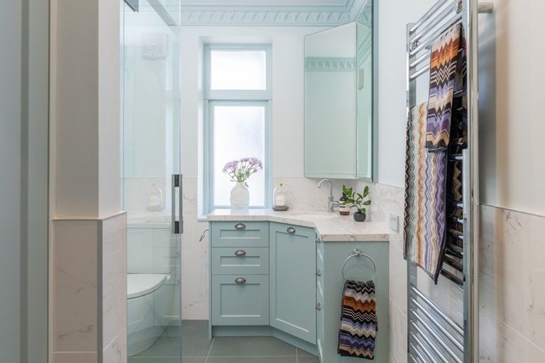 Photo of property in Hamilton Flats, 1/9 Hawker Street, Mount Victoria, Wellington, 6011