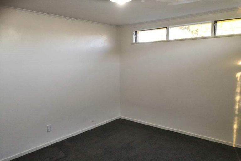 Photo of property in 1/75 Settlement Road, Papakura, 2110