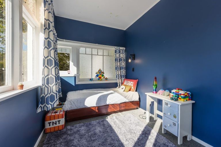 Photo of property in 19 Tipahi Street, Nelson South, Nelson, 7010