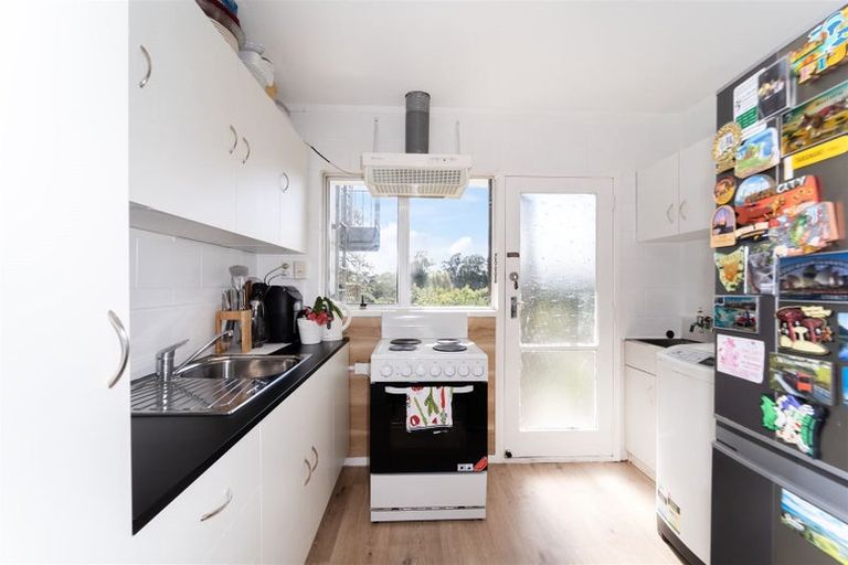 Photo of property in 5/38 Edmonton Road, Henderson, Auckland, 0612