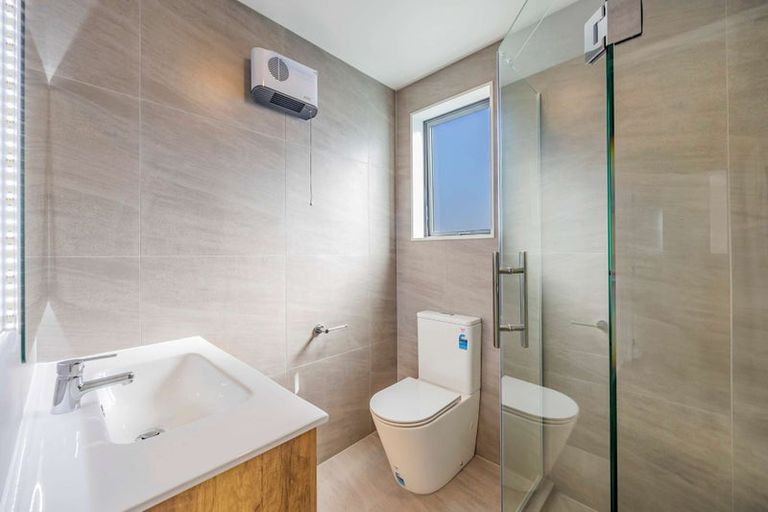 Photo of property in 23b Glynnbrooke Street, Te Atatu South, Auckland, 0610