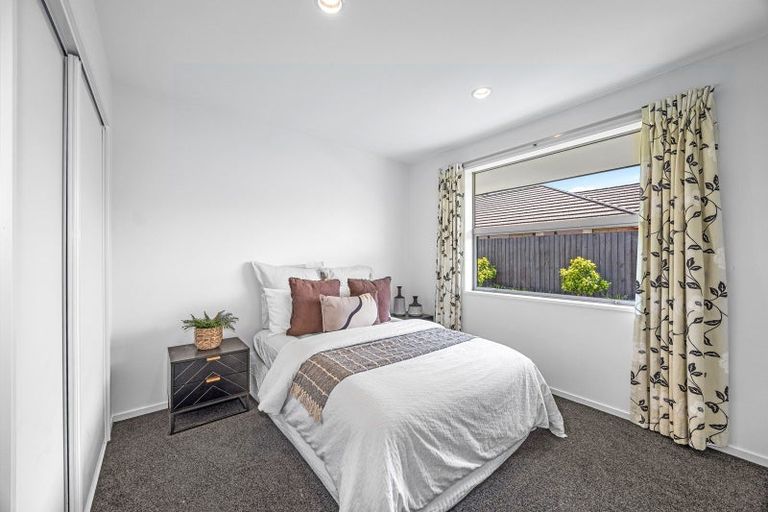 Photo of property in 11 Handley Crescent, Wigram, Christchurch, 8042