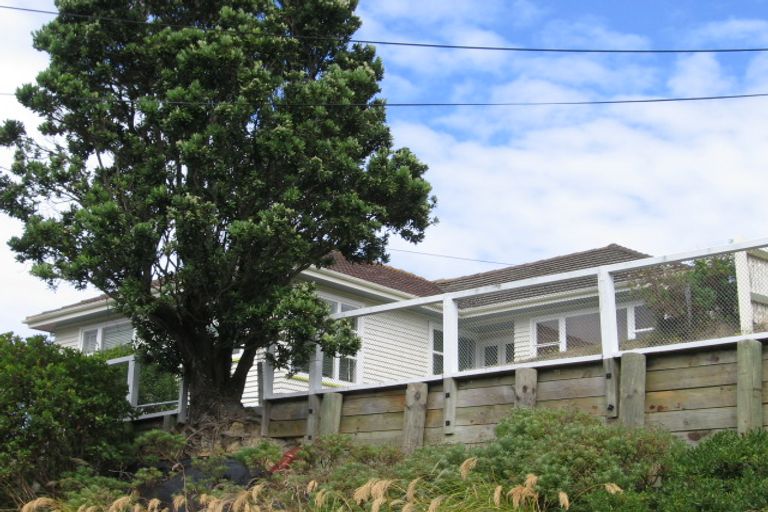 Photo of property in 62 Edinburgh Terrace, Berhampore, Wellington, 6023