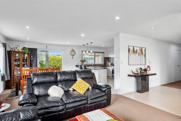 Photo of property in 10 Kipling Crescent, Owhata, Rotorua, 3010