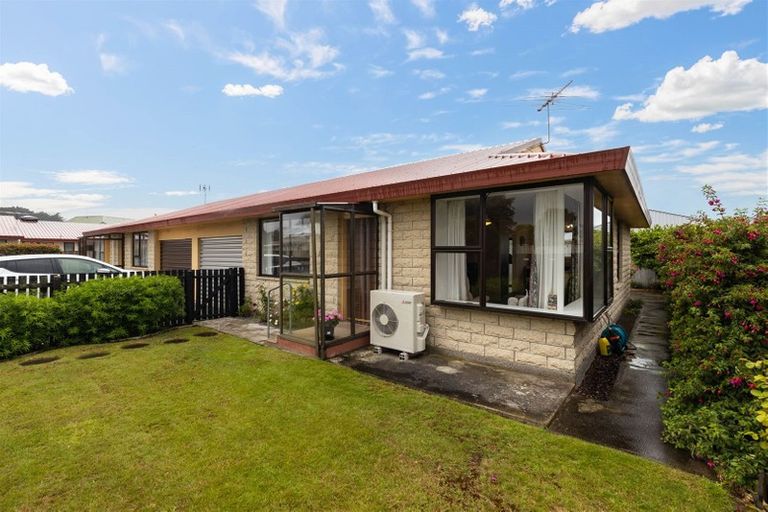 Photo of property in 2/4 Convoy Street, New Brighton, Christchurch, 8083