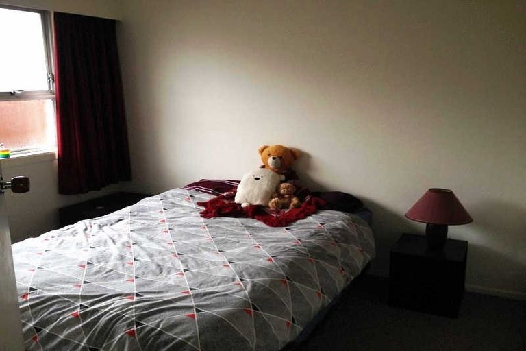 Photo of property in 1/28 Guinness Crescent, Ilam, Christchurch, 8041