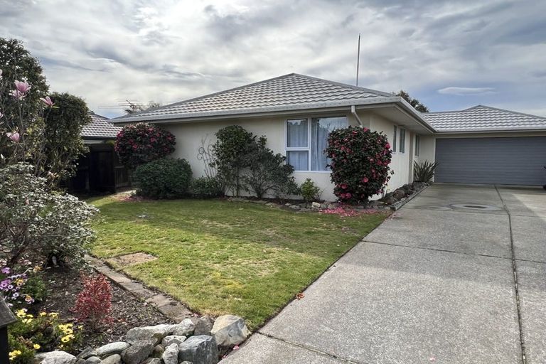Photo of property in 9a Topham Lane, Hornby, Christchurch, 8042