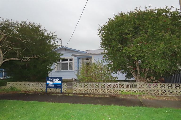 Photo of property in 18 Wilton Street, Levin, 5510