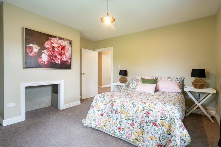 Photo of property in 63 Eglinton Road, The Glen, Dunedin, 9011