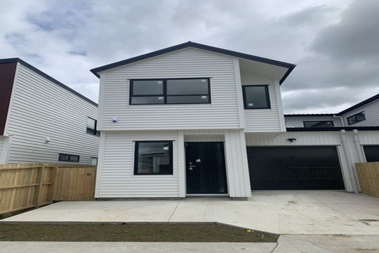 Photo of property in 11 Kairakau Street, Takanini, 2110