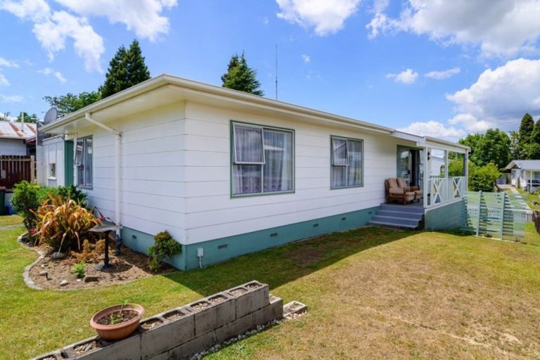 Photo of property in 8a Spinel Place, Pukehangi, Rotorua, 3015