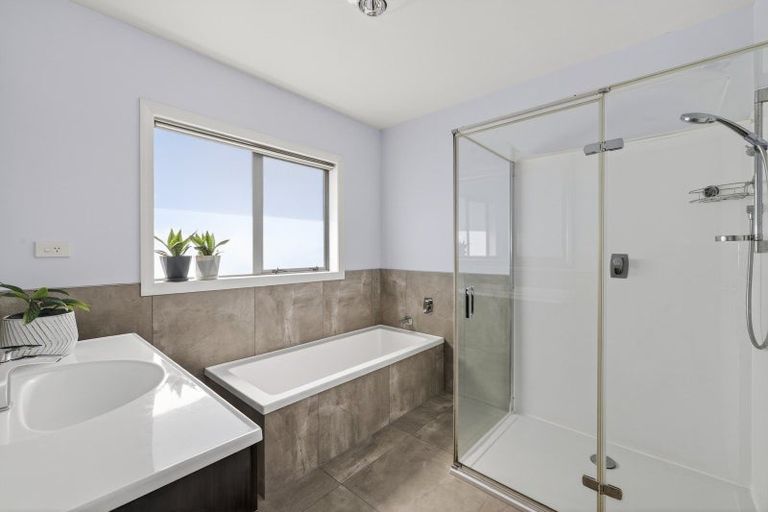 Photo of property in 5 Southill Way, Pyes Pa, Tauranga, 3112