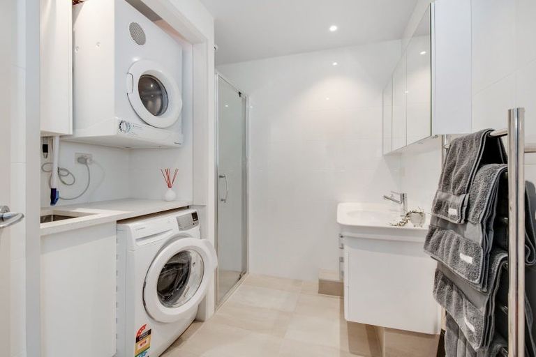 Photo of property in 1111/11 Tamariki Avenue, Kelston, Auckland, 0602