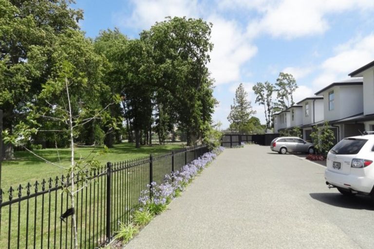 Photo of property in 8/20 Old Red Barn Road, Halswell, Christchurch, 8025