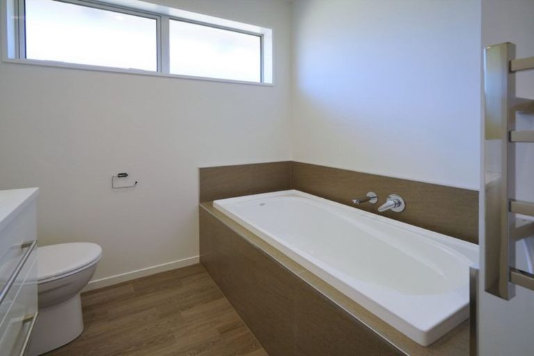 Photo of property in 45 Pegasus Boulevard, Pegasus, 7612