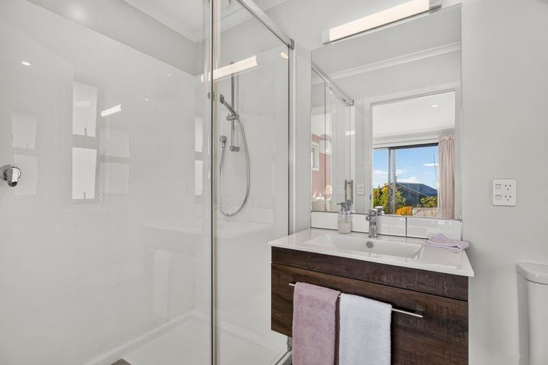 Photo of property in 60 Katania Heights, Brightwater, 7022