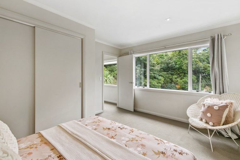 Photo of property in 1a Paisley Terrace, Karori, Wellington, 6012