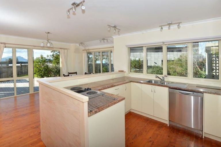 Photo of property in 43 Tuturu View, Ruakaka, 0116