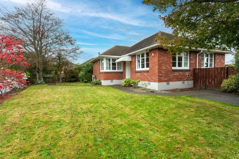 Photo of property in 23 Rowcliffe Crescent, Avonside, Christchurch, 8061