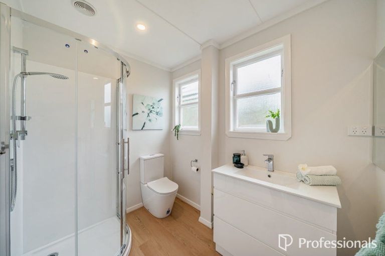 Photo of property in 7 Swainson Street, Naenae, Lower Hutt, 5011