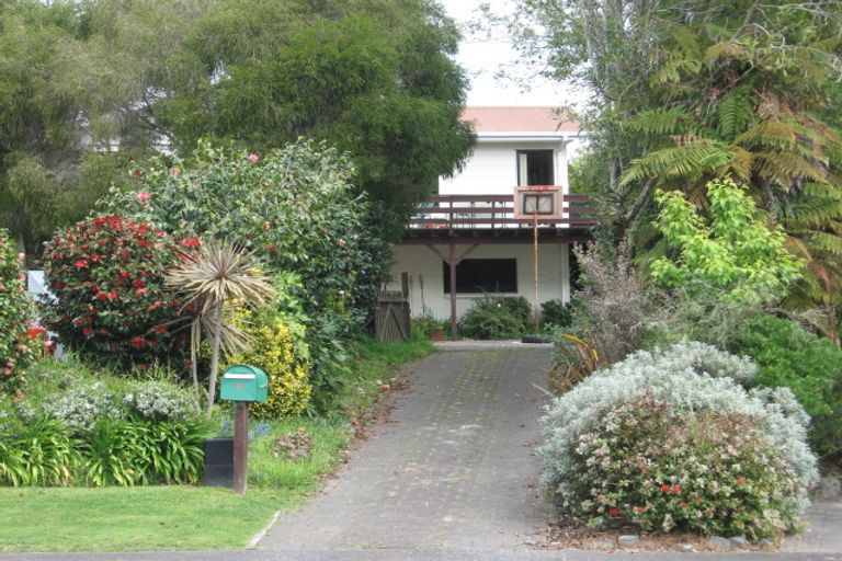 Photo of property in 5 Pamir Place, Welcome Bay, Tauranga, 3112