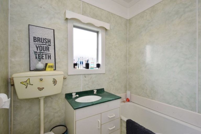 Photo of property in 15 Tanner Street, Grasmere, Invercargill, 9810