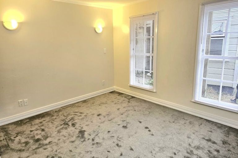 Photo of property in 172 Sydney Street West, Thorndon, Wellington, 6011