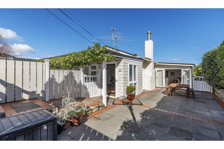 Photo of property in 20 Lucknow Terrace, Khandallah, Wellington, 6035